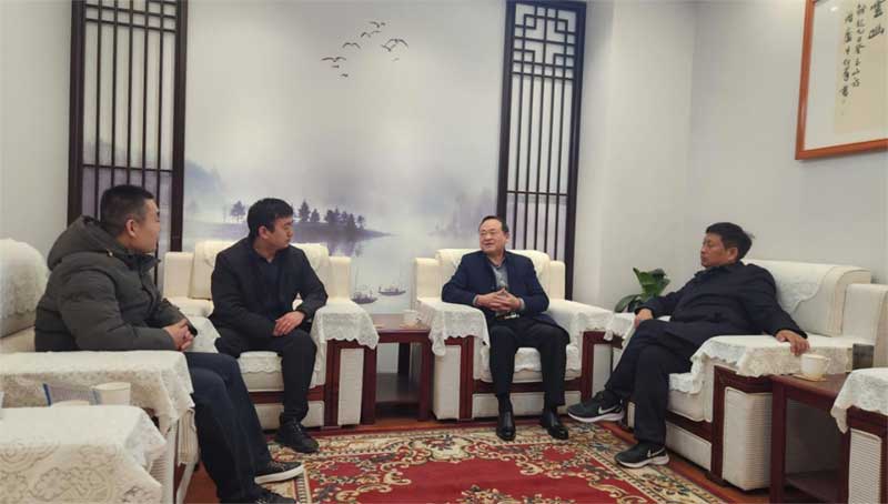 與河南**、固天下防水高層共商建筑修繕行業(yè)未來(lái)與發(fā)展